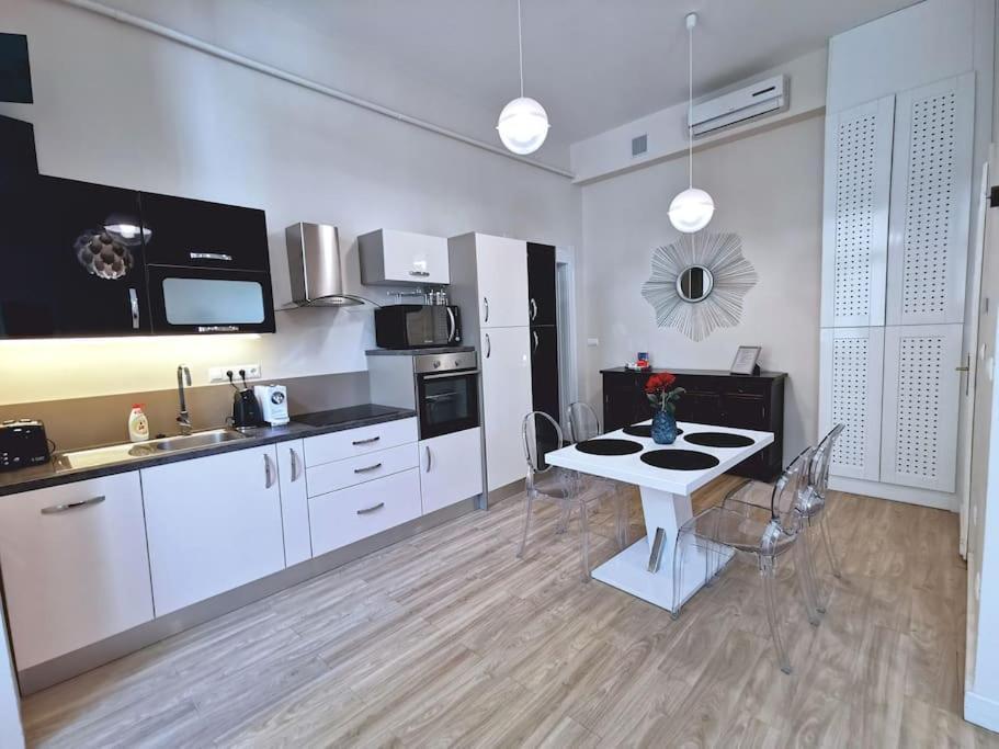 Luxury Apartment Near Astoria With Ac بودابست المظهر الخارجي الصورة
